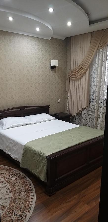 Royal Hotel Zaporizhia Exterior photo